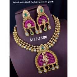 Kundan Stones,With 3 lined...
