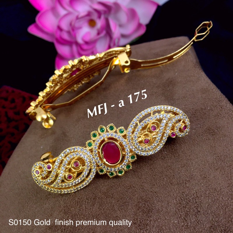 Traditional Peacock Design Hair Clip Accessories For Women And Girls   Classiques  3202572